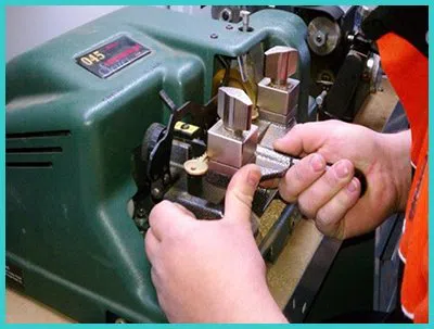 Advanced Locksmith Service Peoria, AZ 623-687-3769 - 18-key-making